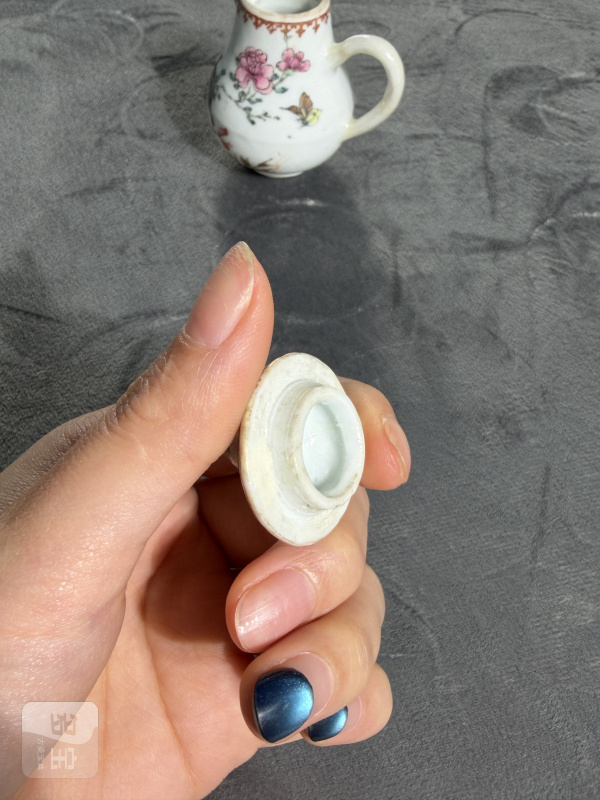 清乾隆广珐琅雉鸡牡丹纹小奶壶 - 图14
